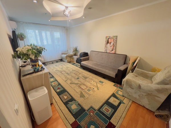Продаю 2-к квартиру (43 м²) в Бишкеке