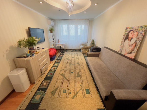 Продаю 2-к квартиру (43 м²) в Бишкеке