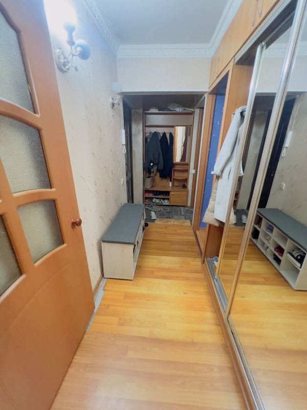 Продаю 2-к квартиру (43 м²) в Бишкеке