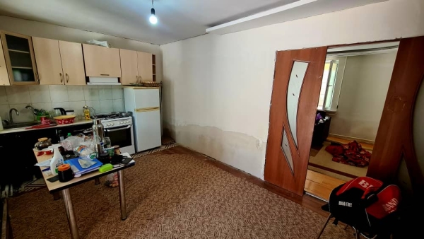Продаю 2-к дом (50 м²) в Бишкеке