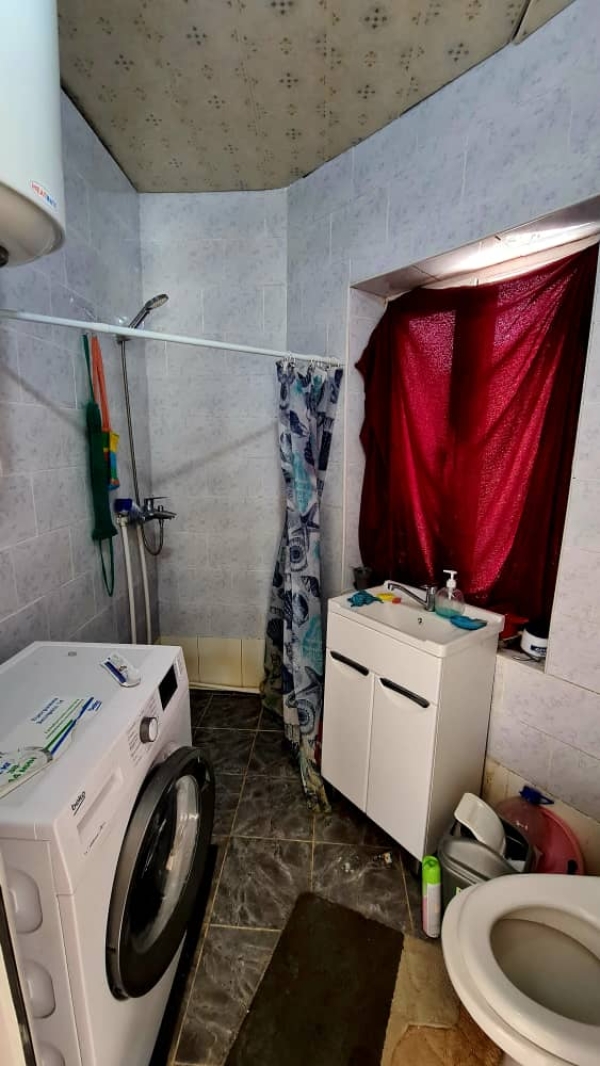 Продаю 2-к дом (50 м²) в Бишкеке