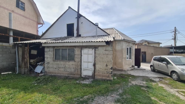 Продаю 2-к дом (50 м²) в Бишкеке