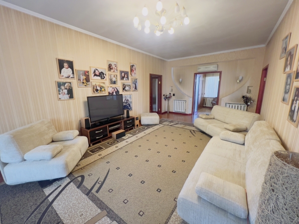 Продаю 4-к дом (130 м²) в Бишкеке