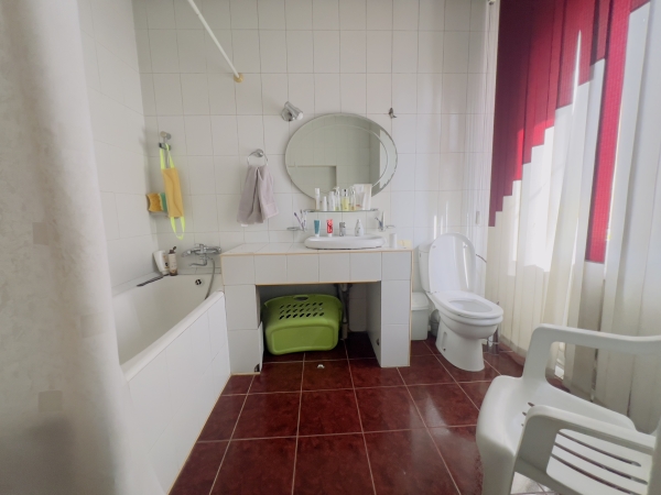 Продаю 4-к дом (130 м²) в Бишкеке