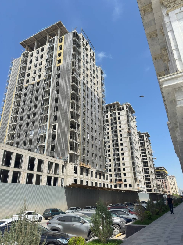 Продаю 3-к квартиру (123 м²) в Бишкеке