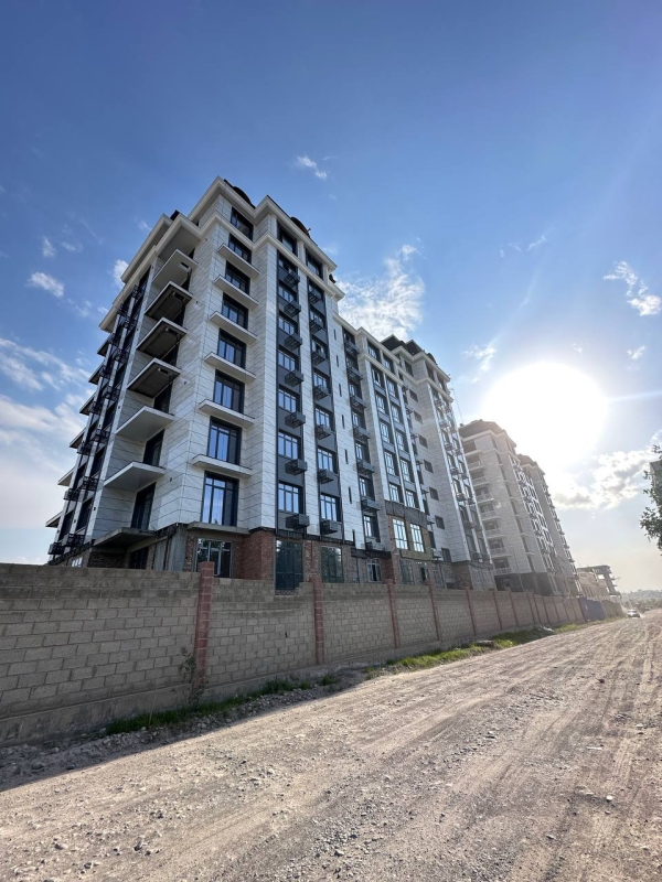 Продаю 2-к квартиру (79 м²) в Бишкеке