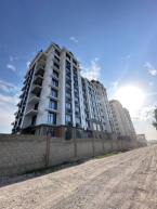 Продаю 2-к квартиру (79 м²) в Бишкеке