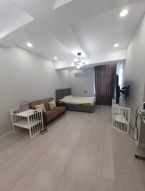 Продаю 3-к квартиру (98 м²) в Бишкеке