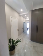 Продаю 3-к квартиру (98 м²) в Бишкеке
