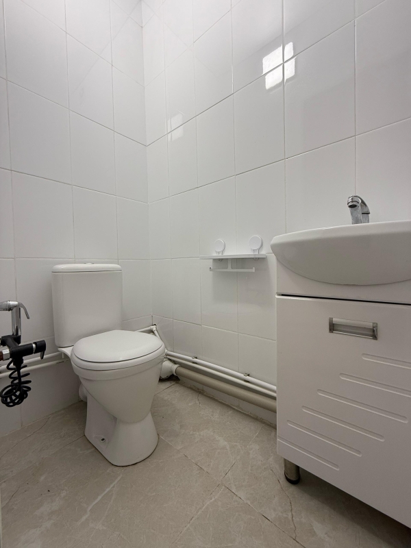 Продаю 2-к квартиру (53 м²) в Бишкеке
