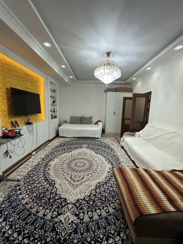Продаю 2-к квартиру (77 м²) в Бишкеке