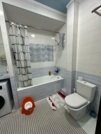 Продаю 2-к квартиру (77 м²) в Бишкеке
