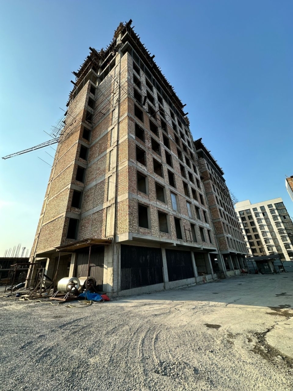 Продаю 3-к квартиру (100000 м²) в Бишкеке