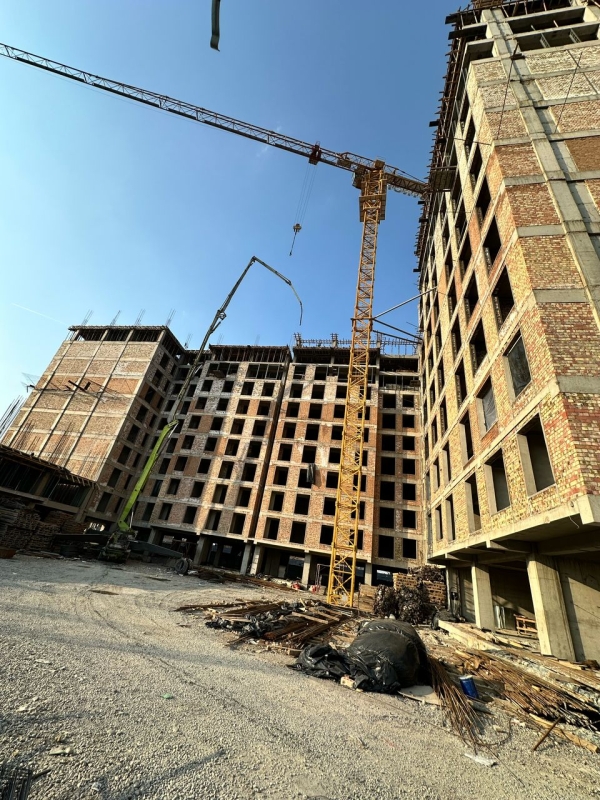 Продаю 3-к квартиру (100000 м²) в Бишкеке