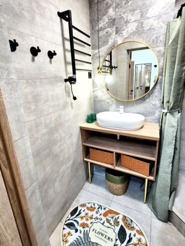 Продаю 2-к квартиру (63 м²) в Бишкеке