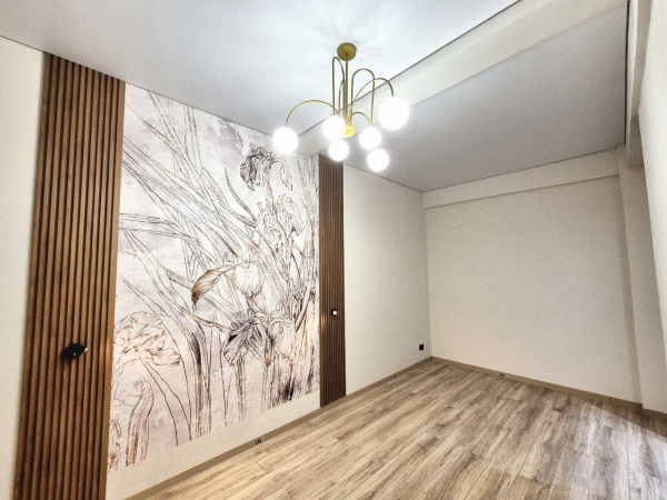 Продаю 2-к квартиру (63 м²) в Бишкеке