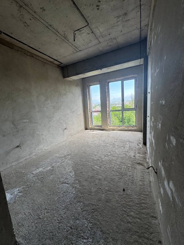 Продаю 3-к квартиру (89 м²) в Бишкеке