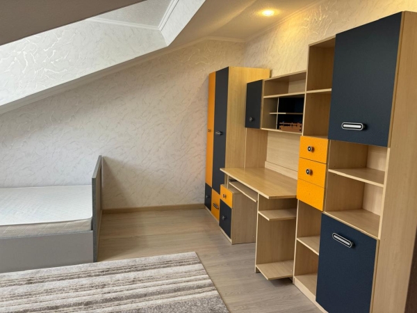 Сдаю 5-к коттедж (180 м²) на Иссык-Куле
