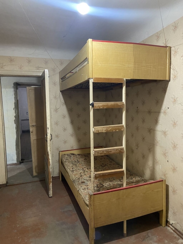 Продаю 3-к квартиру (55 м²) в Бишкеке