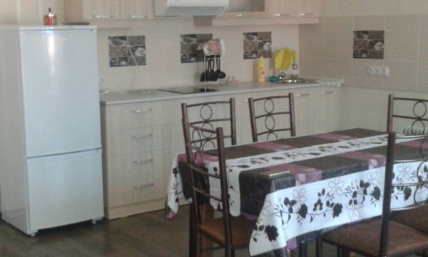 Сдаю 2-к коттедж (180 м²) на Иссык-Куле