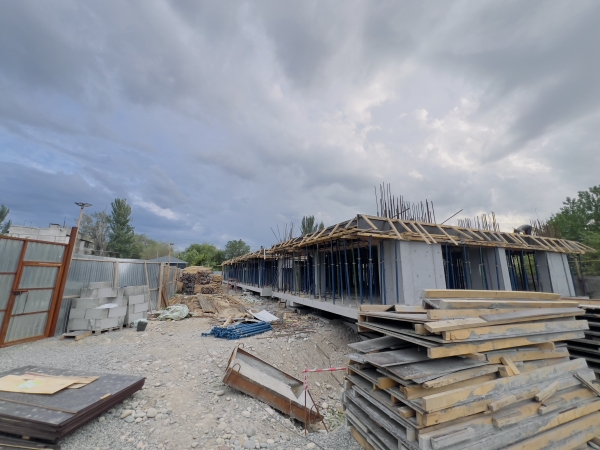 Продаю 2-к квартиру (60 м²) в Бишкеке