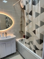 Продаю 3-к квартиру (107 м²) в Бишкеке