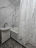 Продаю 2-к квартиру (50 м²) в Бишкеке
