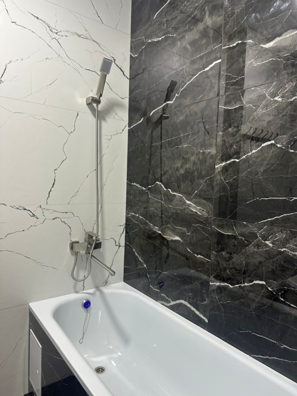Продаю 1-к квартиру (41.6 м²) в Бишкеке