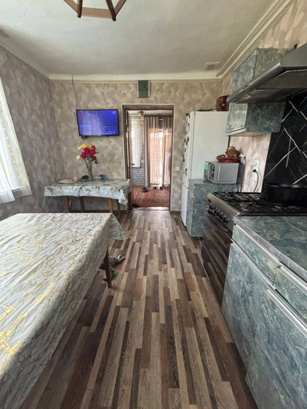 Продаю 5-к дом (192 м²) в Бишкеке