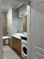 Продаю 3-к квартиру (104 м²) в Бишкеке