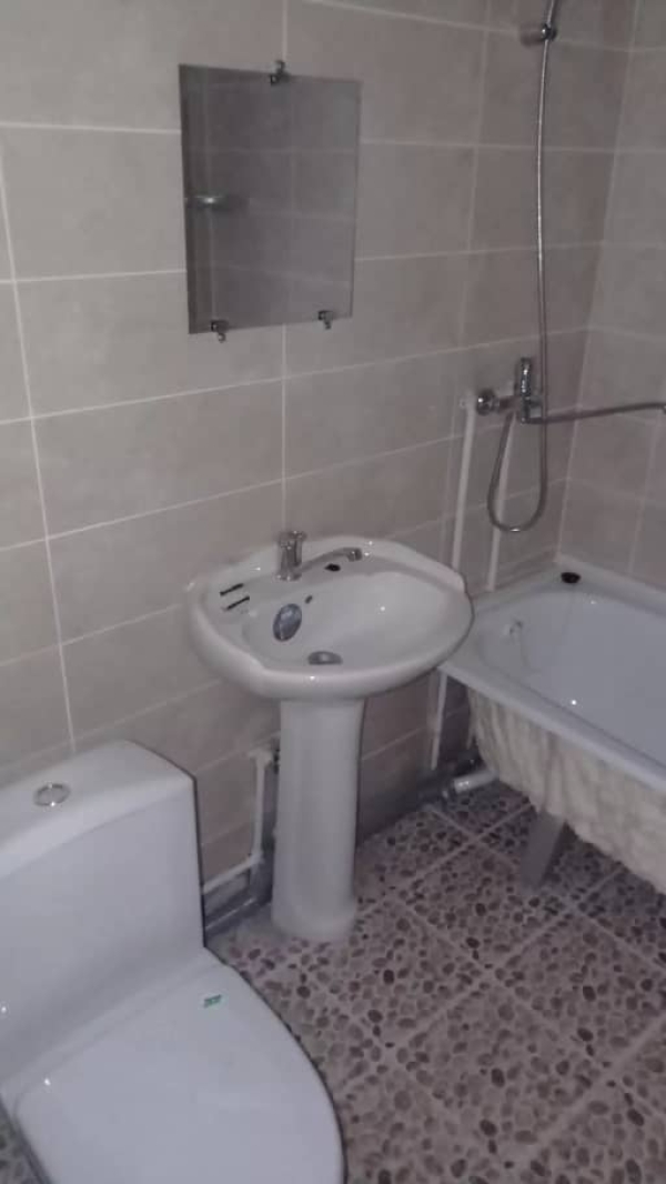 Продаю 1-к квартиру (27 м²) в Бишкеке