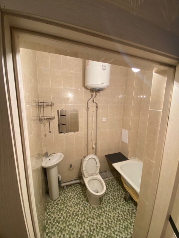 Продаю 1-к квартиру (38 м²) в Бишкеке