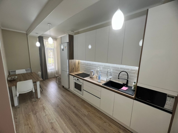 Сдаю 2-к квартиру (62 м²) в Бишкеке