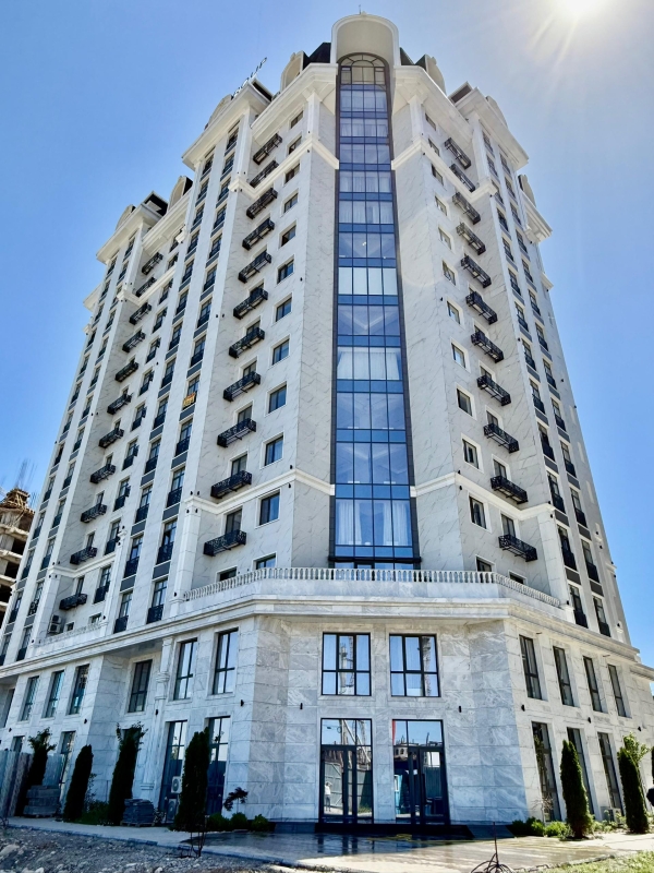 Продаю 3-к квартиру (102 м²) в Бишкеке