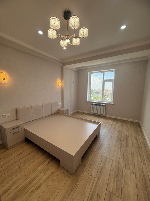 Продаю 2-к квартиру (78 м²) в Бишкеке