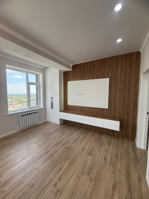 Продаю 2-к квартиру (78 м²) в Бишкеке