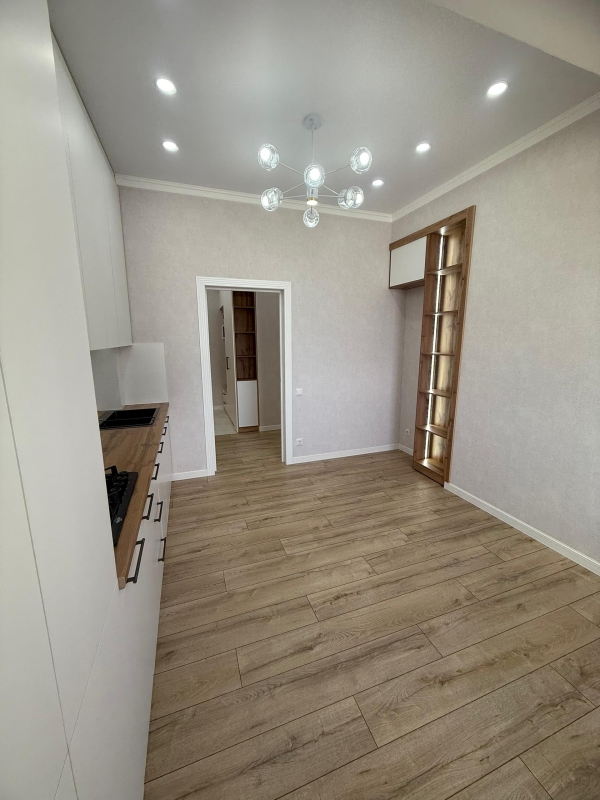 Продаю 2-к квартиру (78 м²) в Бишкеке