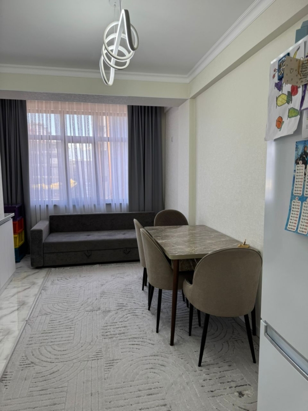 Продаю 1-к квартиру (46 м²) в Бишкеке