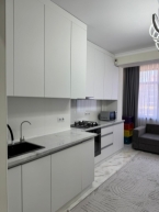 Продаю 1-к квартиру (46 м²) в Бишкеке