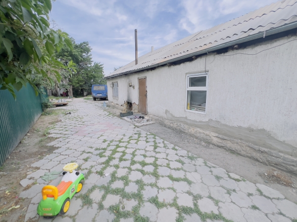 Продаю  участок (5 соток) в Бишкеке