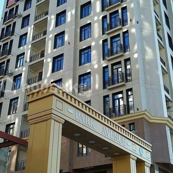 Продаю 4-к квартиру (167 м²) в Бишкеке
