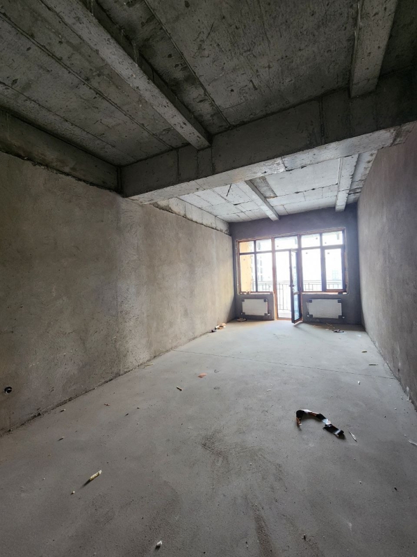 Продаю 4-к квартиру (167 м²) в Бишкеке