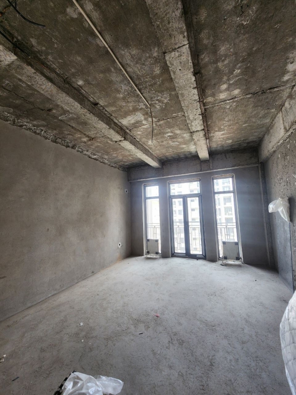 Продаю 4-к квартиру (167 м²) в Бишкеке