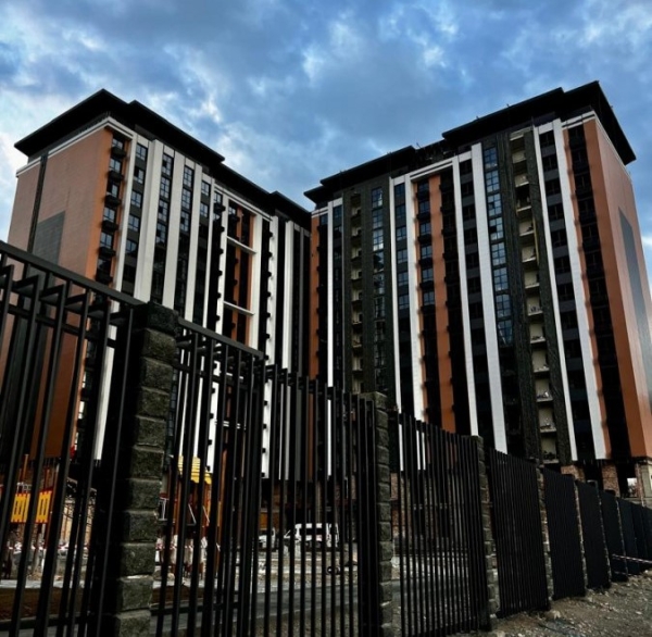 Продаю 1-к квартиру (49 м²) в Бишкеке
