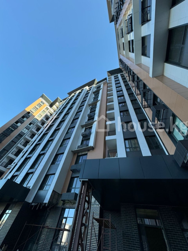 Продаю 1-к квартиру (49 м²) в Бишкеке