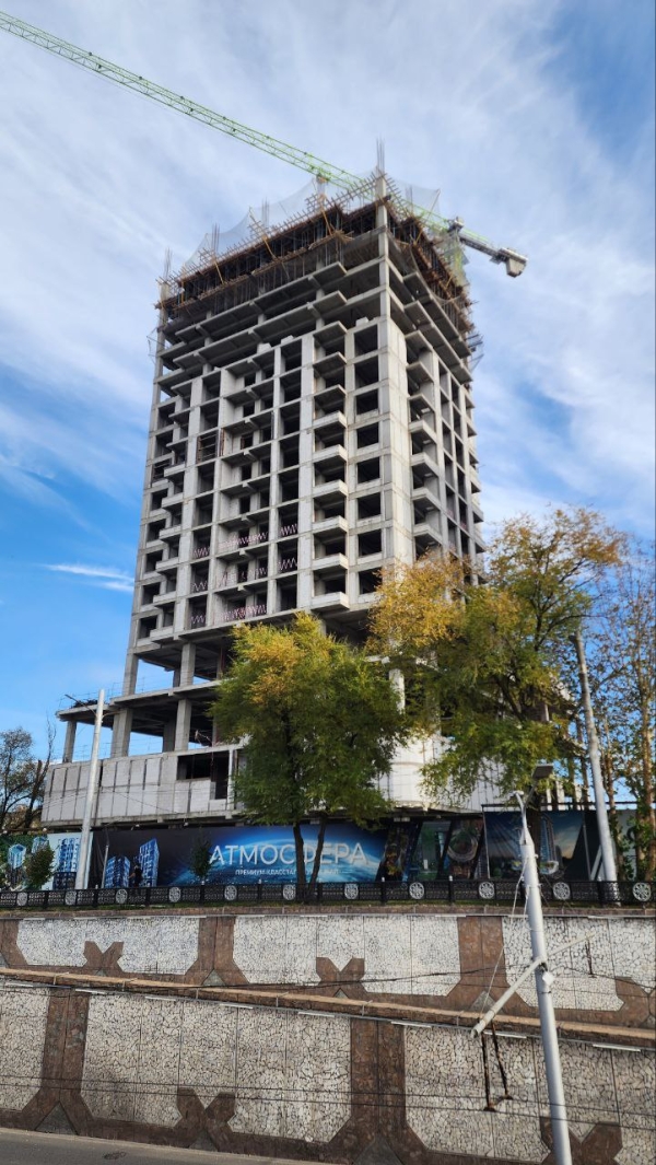 Продаю 3-к квартиру (112 м²) в Бишкеке
