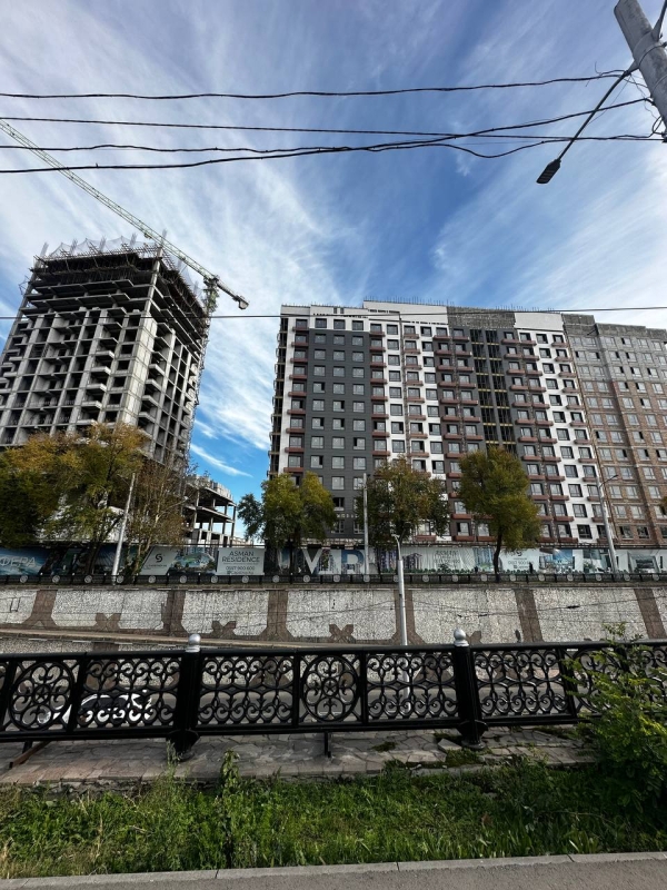 Продаю 3-к квартиру (112 м²) в Бишкеке
