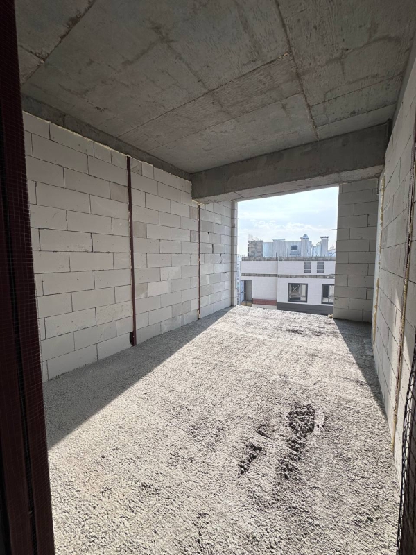 Продаю 3-к квартиру (112 м²) в Бишкеке