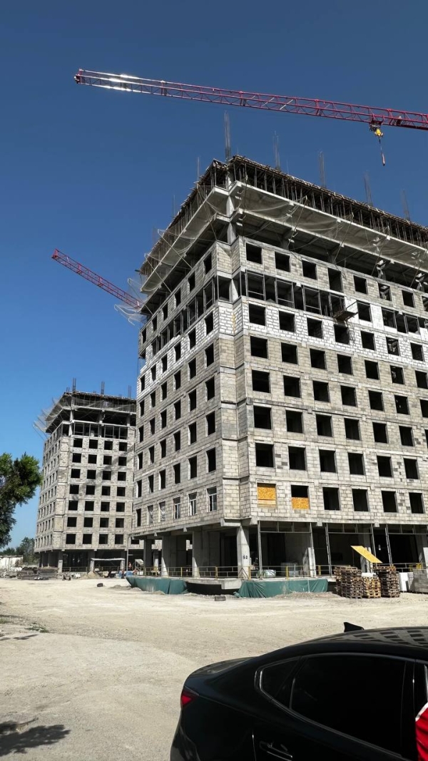 Продаю 3-к квартиру (97 м²) в Бишкеке