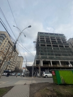 Продаю 1-к квартиру (57 м²) в Бишкеке